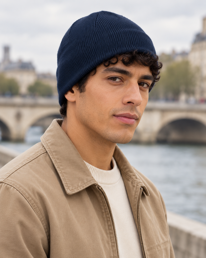 Sitztgut Unisex-Beanie aus Baumwolle mit Fleecefutter – Marineblau – Alltagsansicht