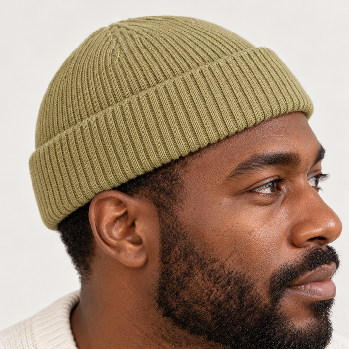 Sitztgut Unisex-Rippstrick-Beanie mit Umschlag – Oliv – Materialdetail