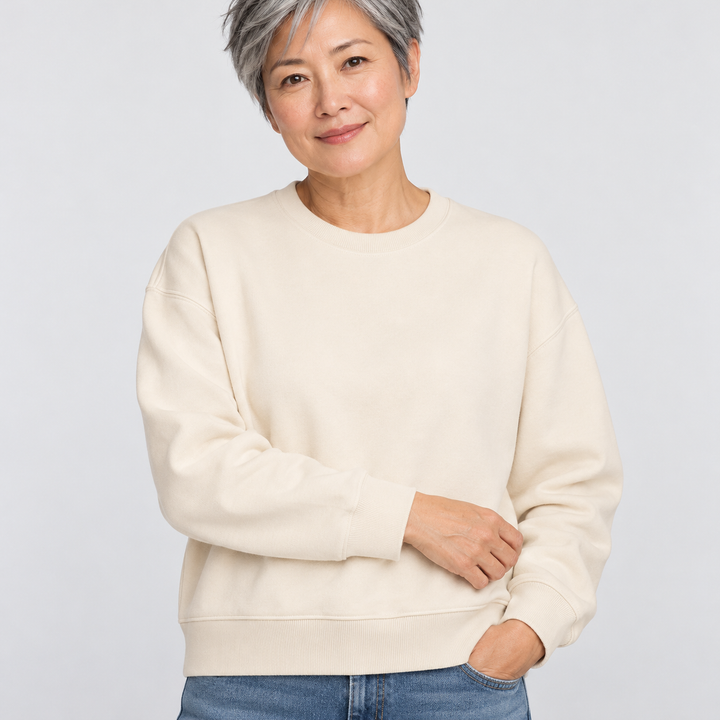 Sitztgut Damen-Sweatshirt aus Baumwolle, kurz geschnitten – Natur – Materialdetail