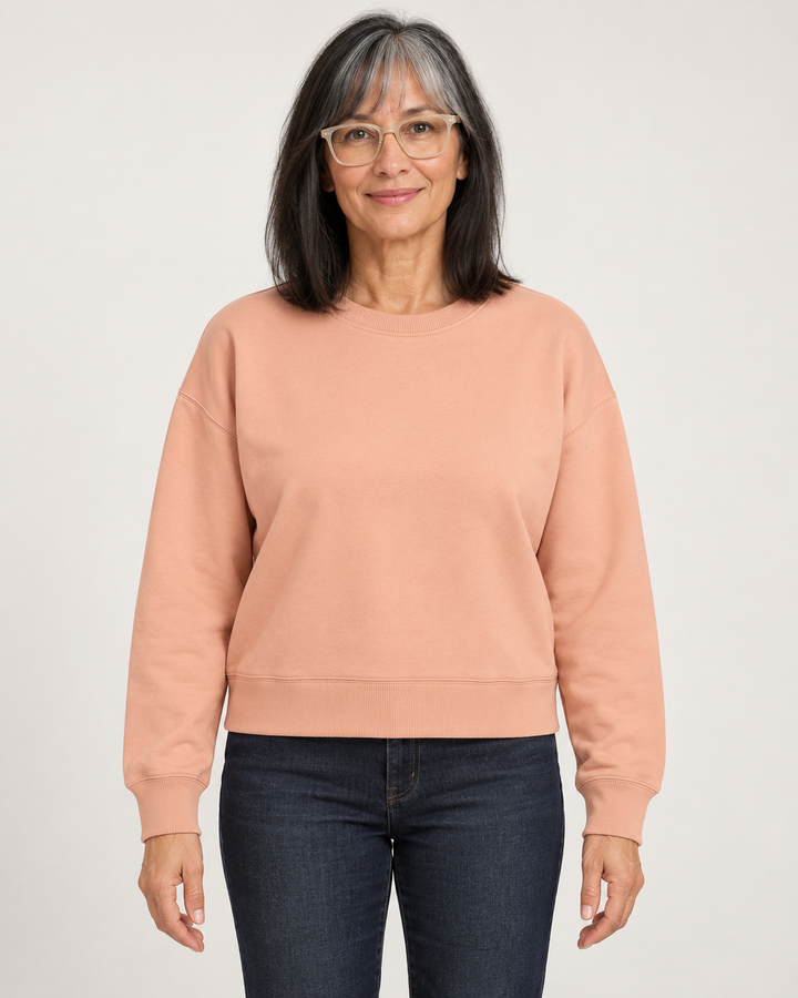 Sitztgut Damen-Sweatshirt aus Baumwolle, kurz geschnitten – Fraiche Peche – Vorderansicht