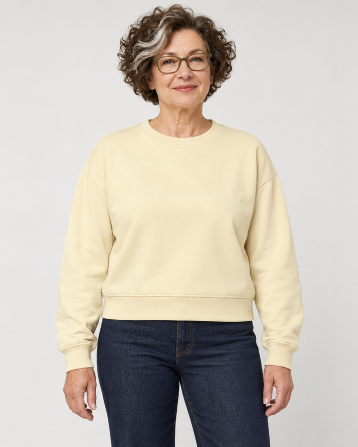 Sitztgut Damen-Sweatshirt aus Baumwolle, kurz geschnitten – Honey Paper – Vorderansicht