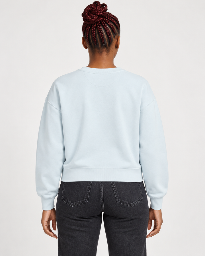 Sitztgut Damen-Sweatshirt aus Baumwolle, kurz geschnitten – Blue Ice – Rückenansicht
