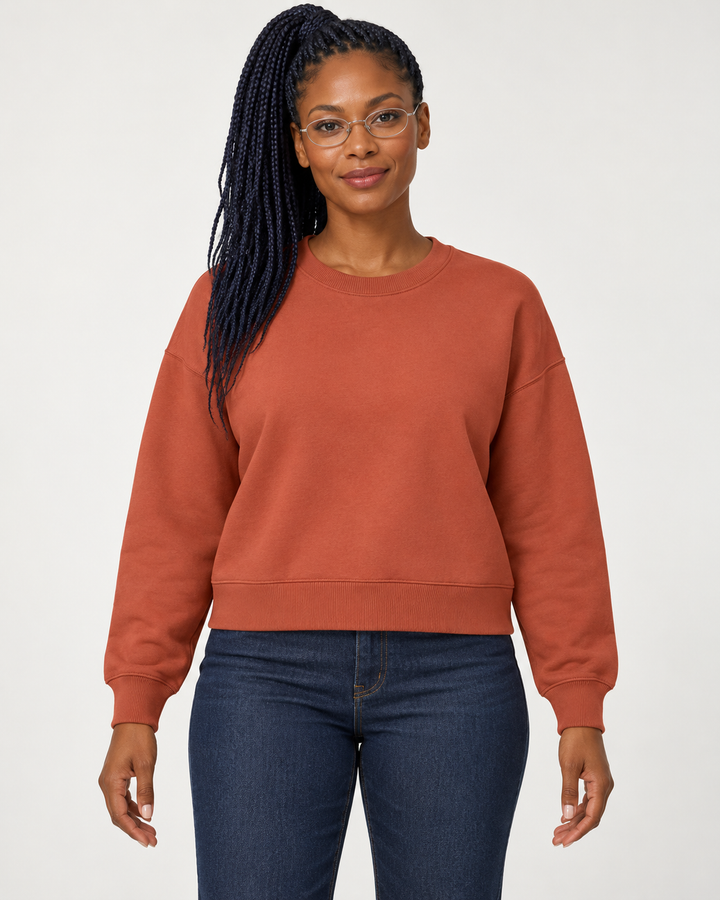 Sitztgut Damen-Sweatshirt aus Baumwolle, kurz geschnitten – Heritage Brown – Vorderansicht