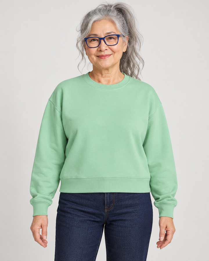 Sitztgut Damen-Sweatshirt aus Baumwolle, kurz geschnitten – Misty Jade – Vorderansicht