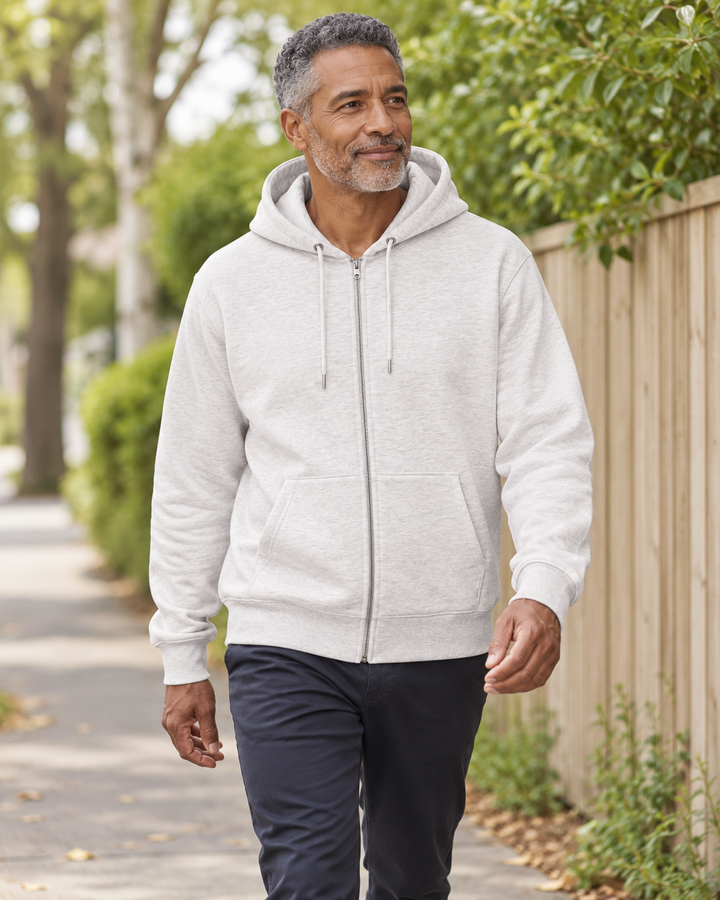 Sitztgut Unisex-Sweatjacke aus Baumwolle mit Kapuze – Hellgrau meliert (Cool Heather Grey) – Alltagsansicht