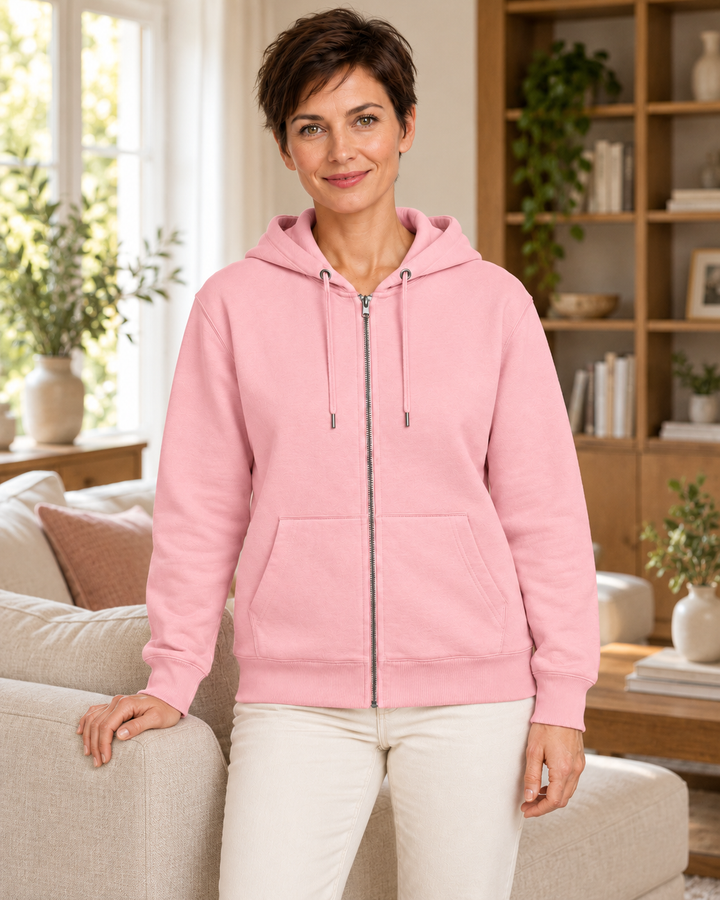 Sitztgut Damen-Sweatjacke aus Baumwolle mit Kapuze – Pink – Lifestyle 2 mit weiblichem Model