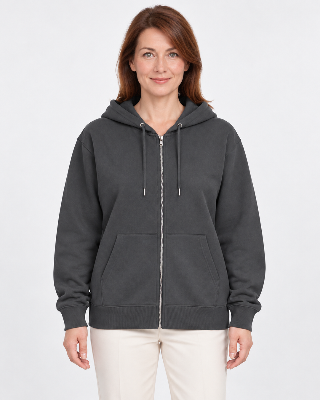 Sitztgut Damen-Sweatjacke aus Baumwolle mit Kapuze – Antrahcite – Vorderansicht mit weiblichem Model