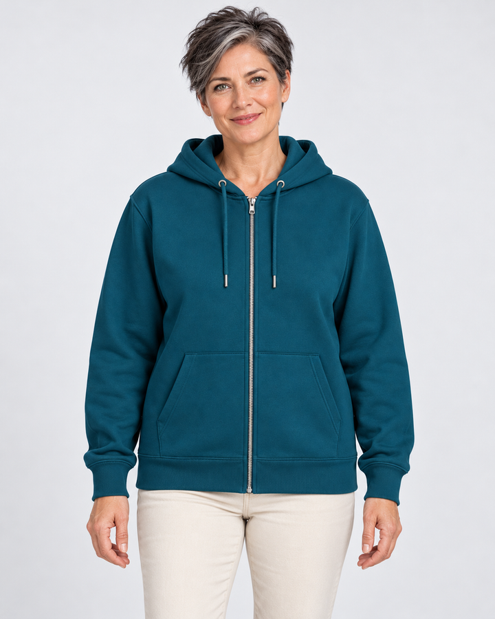 Sitztgut Damen-Sweatjacke aus Baumwolle mit Kapuze – Petrol – Vorderansicht mit weiblichem Model