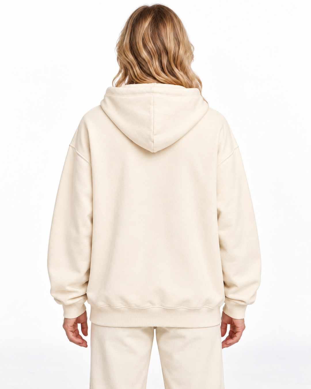 Sitztgut Damen-Hoodie aus Baumwolle, Oversized Fit – Natur – Rückenansicht mit weiblichem Model