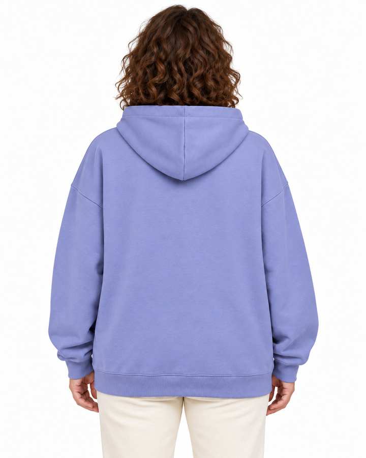 Sitztgut Damen-Hoodie aus Baumwolle, Oversized Fit – Violet – Rückenansicht mit weiblichem Model