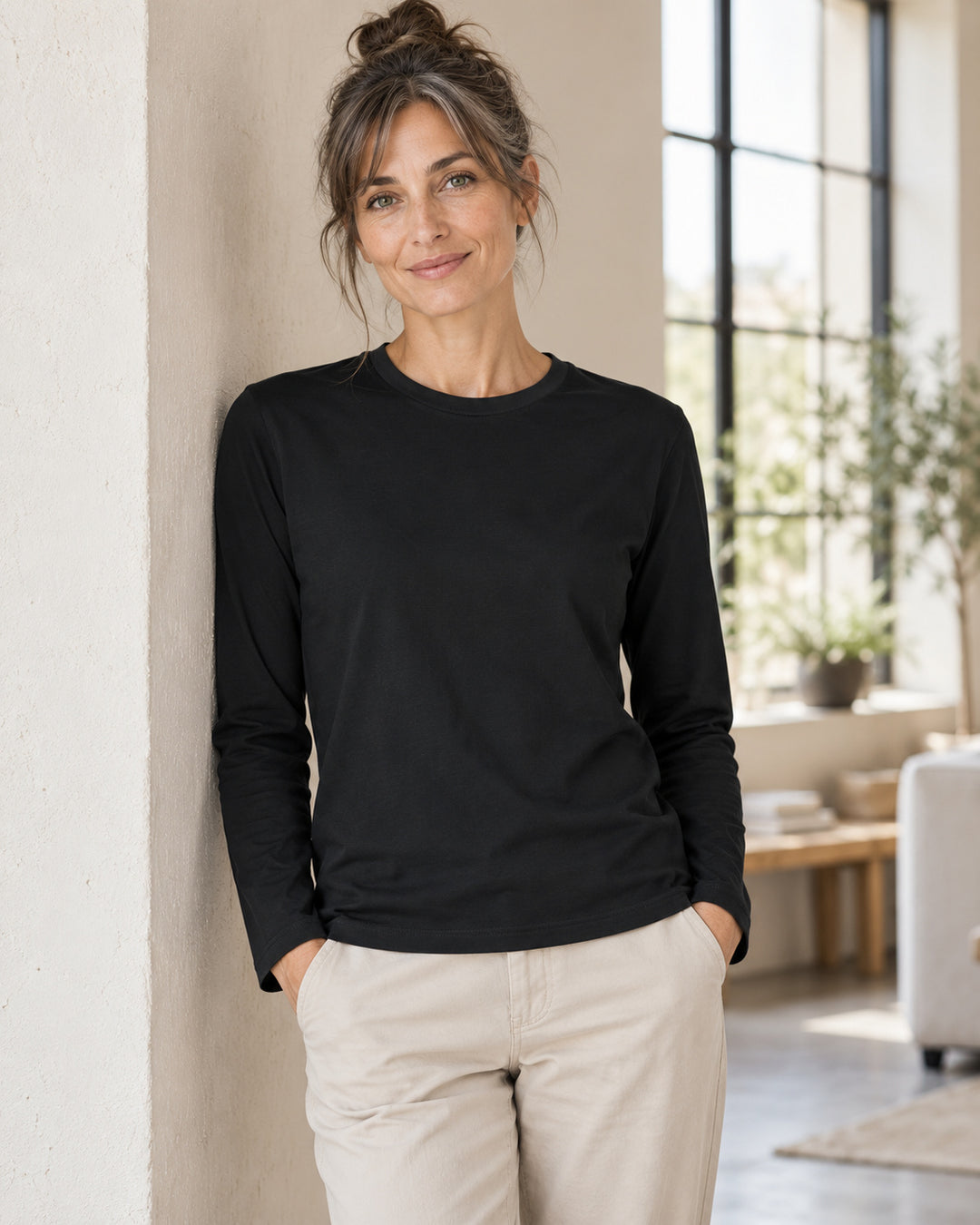 Sitztgut Damen-Langarmshirt aus Baumwolle – Schwarz – Lifestyle 2