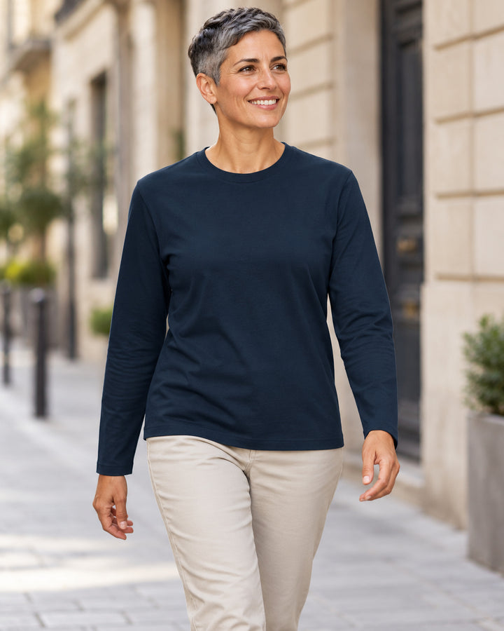 Sitztgut Damen-Langarmshirt aus Baumwolle – Marineblau – Lifestyle 1