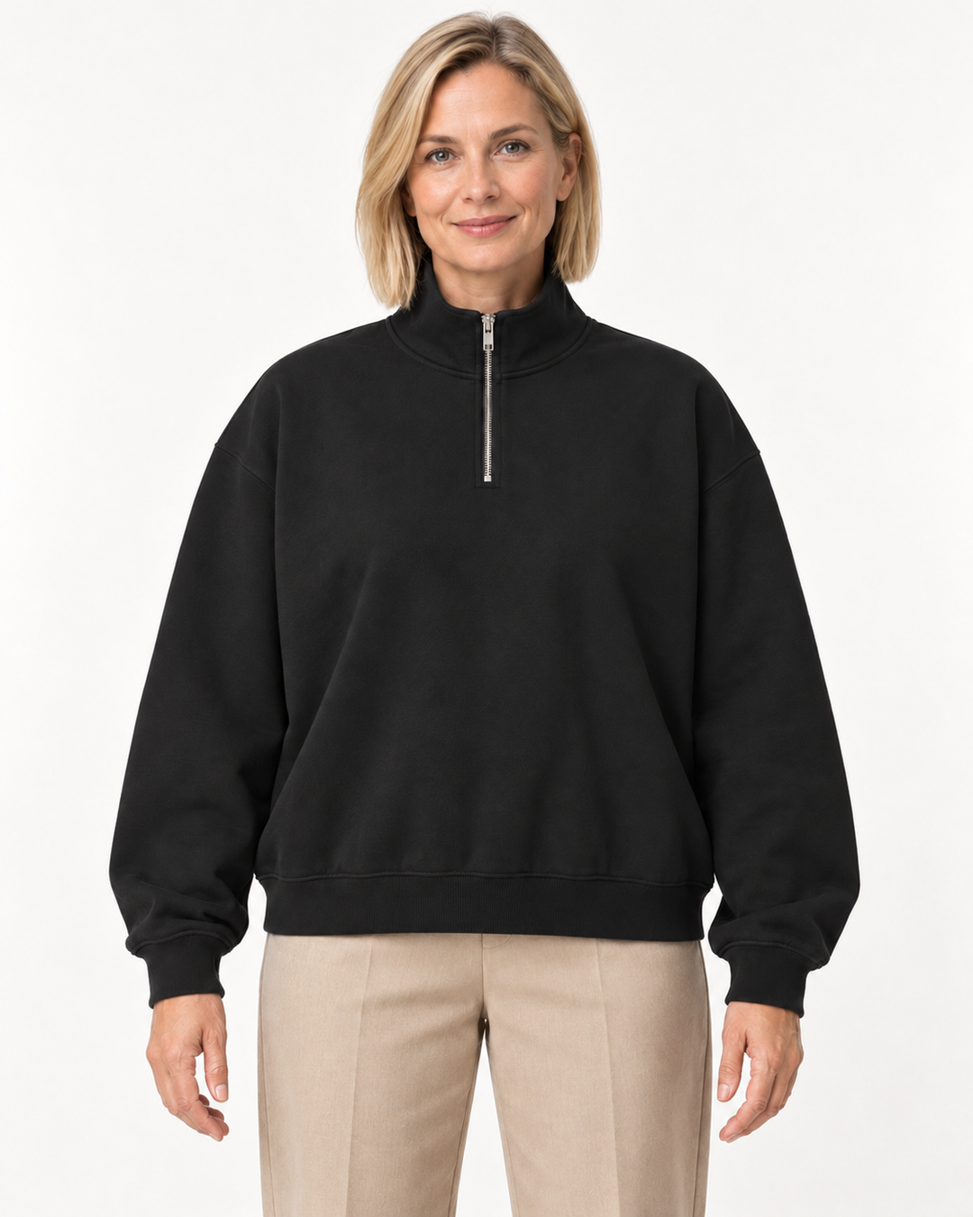 Sitztgut Damen-Sweatshirt mit Viertelreißverschluss, 400 g/m² – Schwarz – Vorderansicht mit weiblichem Model