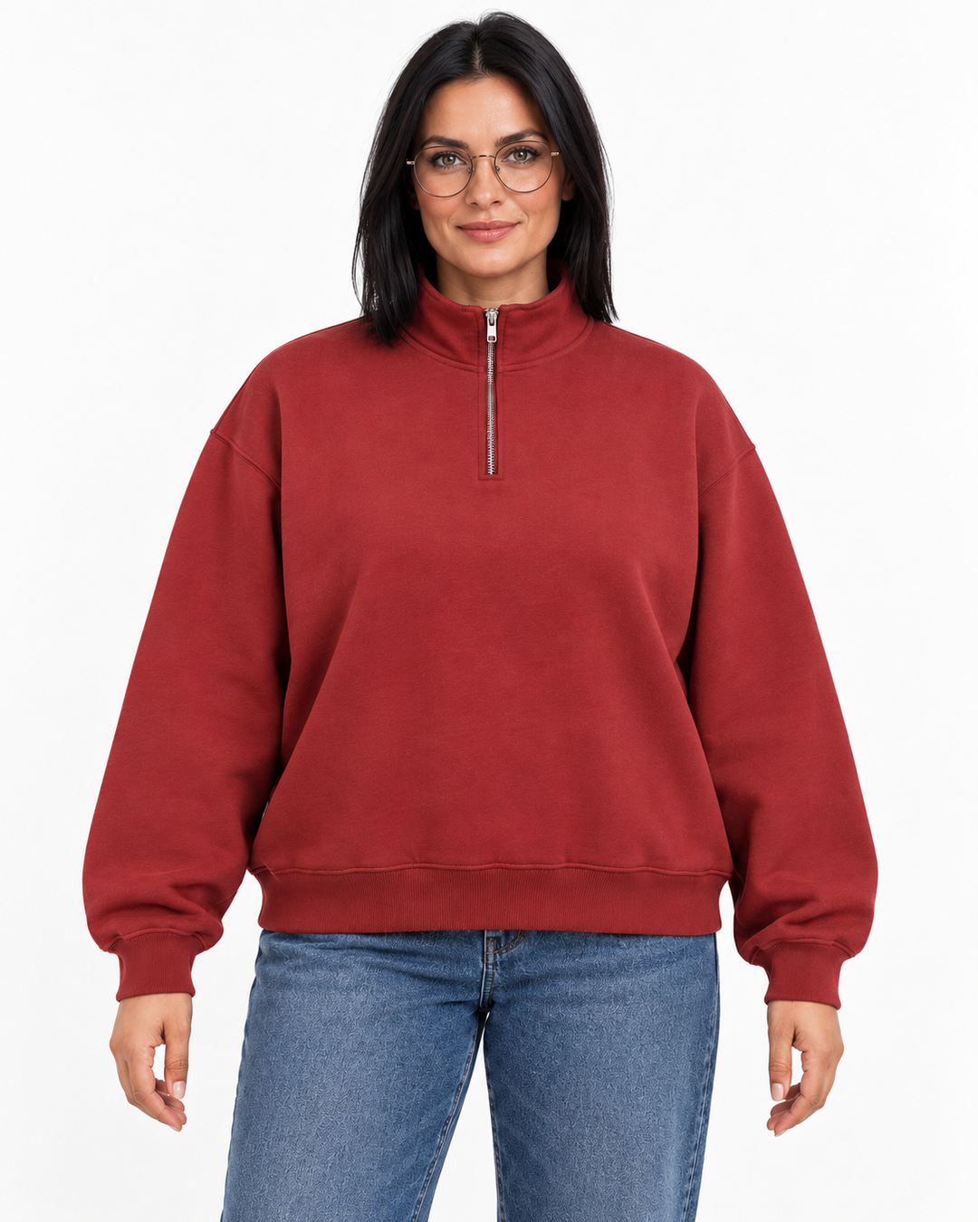 Sitztgut Damen-Sweatshirt mit Viertelreißverschluss, 400 g/m² – Rote Erde – Vorderansicht mit weiblichem Model