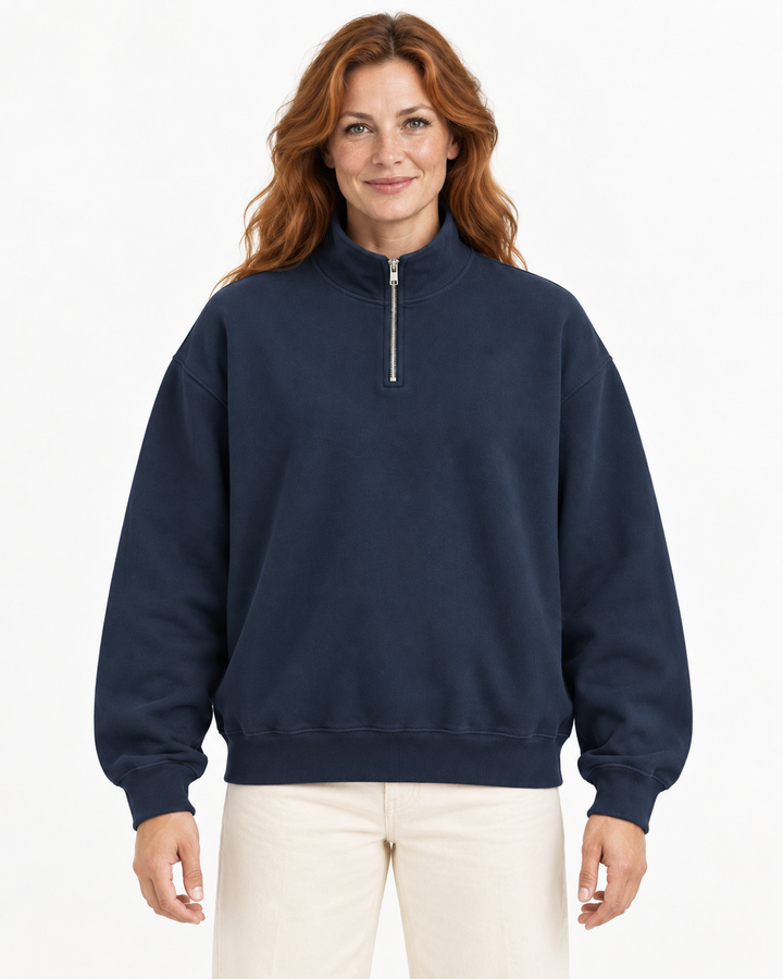 Sitztgut Damen-Sweatshirt mit Viertelreißverschluss, 400 g/m² – Marineblau – Vorderansicht mit weiblichem Model