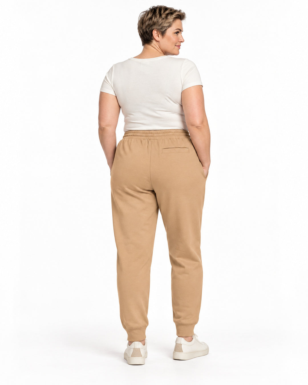 Sitztgut Damen-Jogginghose aus Baumwolle mit Rippbündchen – Latte – Rückenansicht