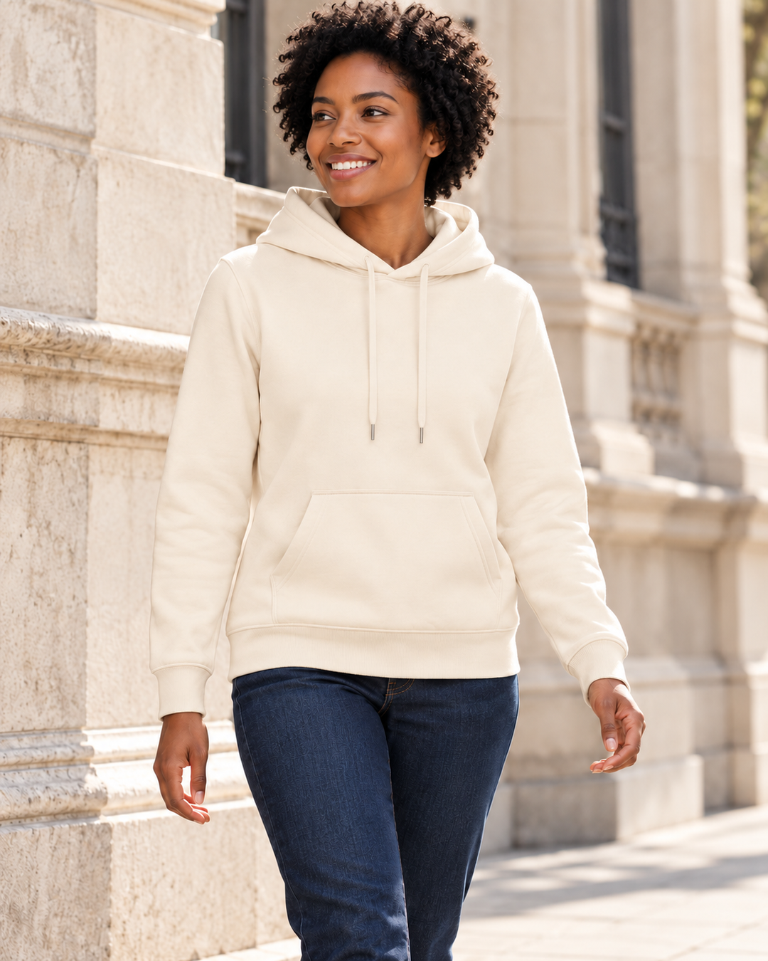 Sitztgut Damen-Hoodie aus Baumwolle, 350 g/m² – Natur – Alltagsansicht