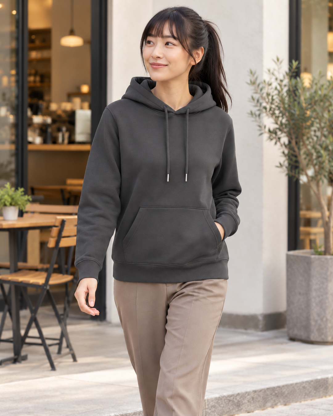 Sitztgut Damen-Hoodie aus Baumwolle, 350 g/m² – Anthracite – Alltagsansicht