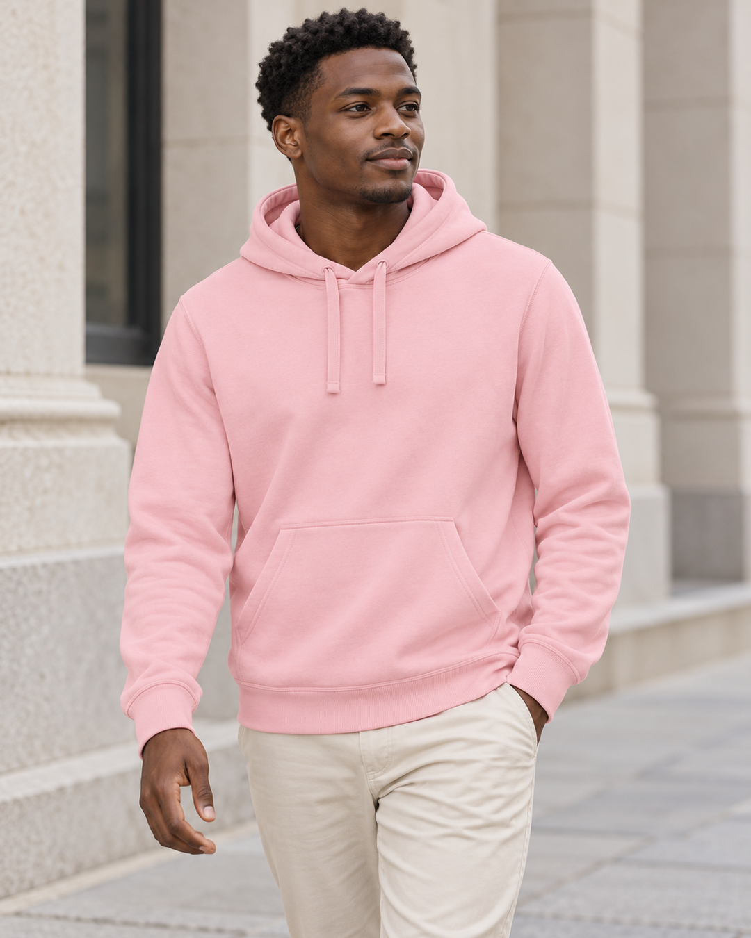 Sitztgut Unisex-Hoodie mit Kängurutasche – Cotton Pink – Alltagsansicht
