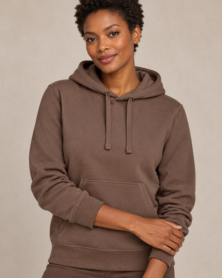 Sitztgut Unisex-Hoodie mit Kängurutasche – Mocha – Materialdetail