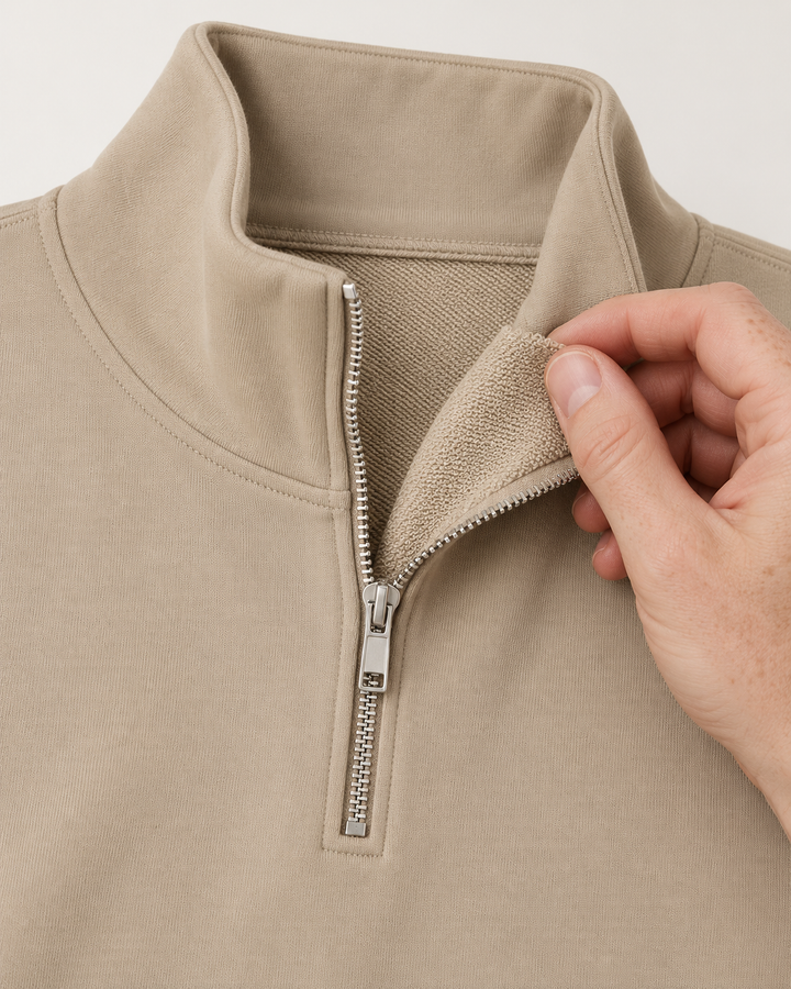 Sitztgut Unisex-Sweatshirt mit Viertelreißverschluss, 400 g/m² – Desert Dust – Materialdetail