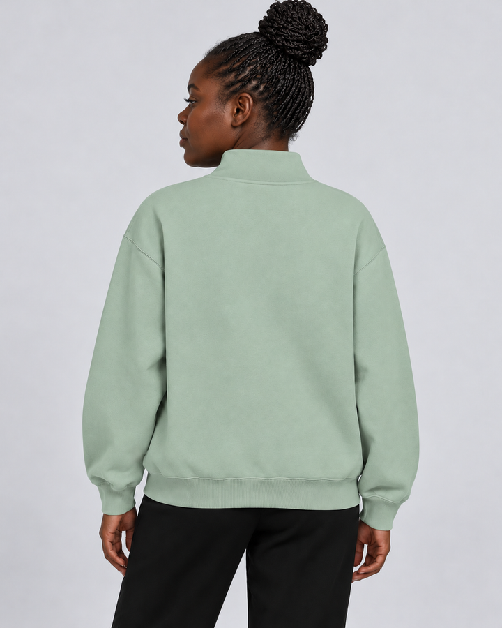 Sitztgut Unisex-Sweatshirt mit Viertelreißverschluss, 400 g/m² – Aloe – Rückenansicht
