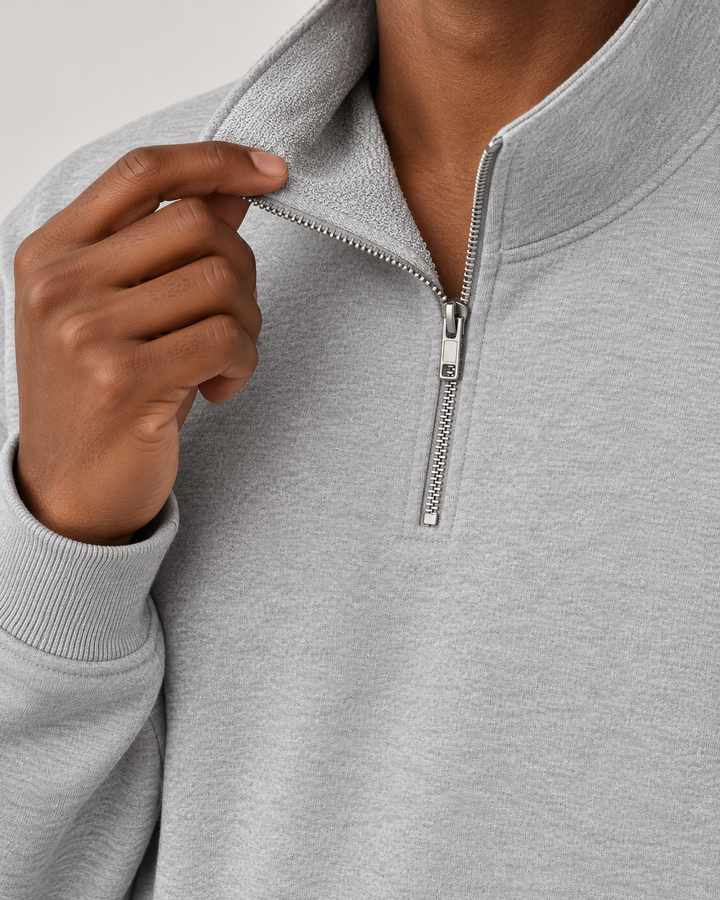 Sitztgut Unisex-Sweatshirt mit Viertelreißverschluss, 400 g/m² – Grau meliert (Heather Grey) – Materialdetail