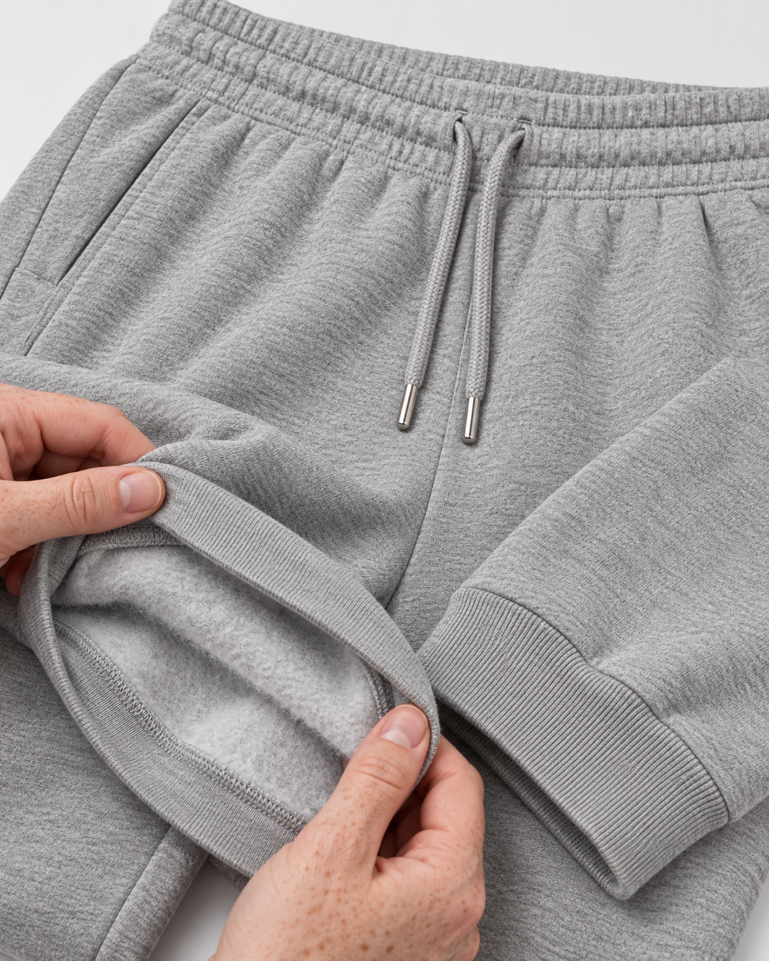 Sitztgut Unisex-Jogginghose aus Baumwolle mit Rippbündchen – Grau meliert (Heather Grey) – Materialdetail
