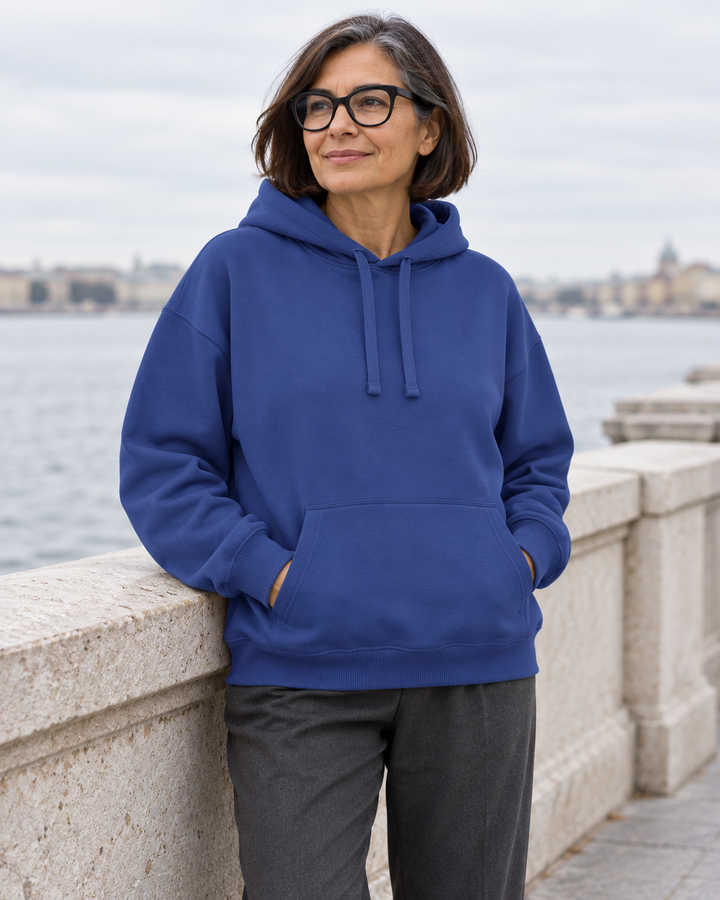 Sitztgut Unisex-Hoodie aus Baumwolle, Oversized Fit – Dusk – Alltagsansicht