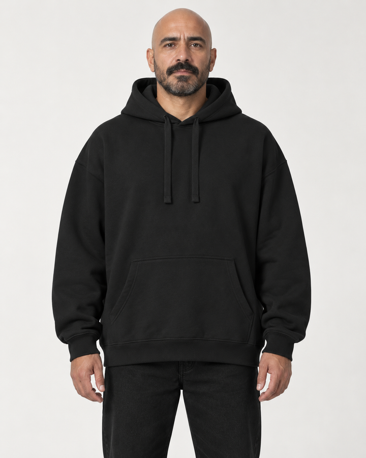 Sitztgut Unisex-Hoodie aus Baumwolle, Oversized Fit – Schwarz – Vorderansicht