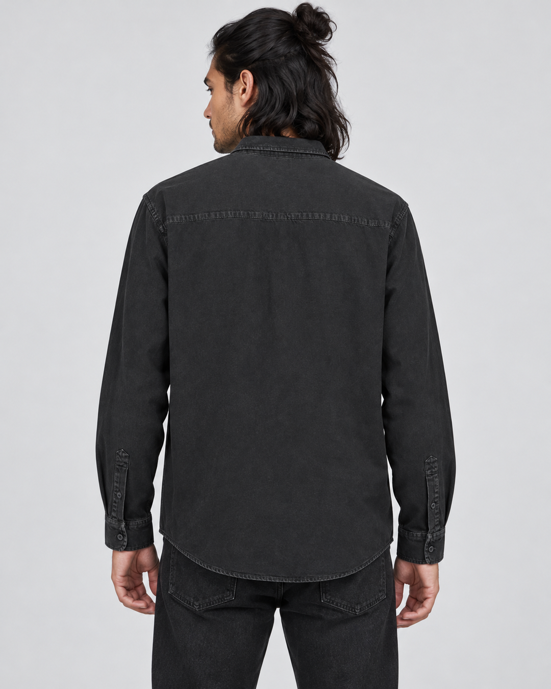 Sitztgut Unisex-Langarmhemd aus Baumwoll-Twill – G. Dyed Black Rock – Rückenansicht